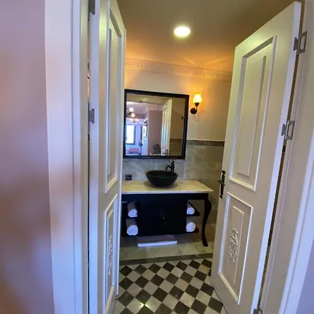 Ephesus Hotel 3*